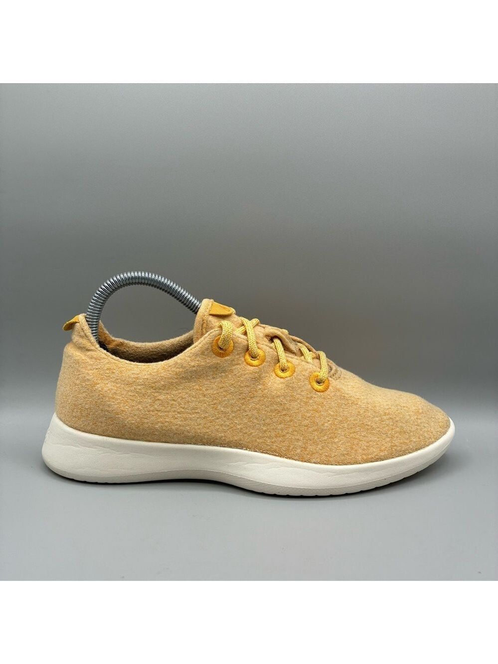 Allbirds Wool Runners Women’s 9 Yellow Lace Up Athletic Sneakers 0618NV1